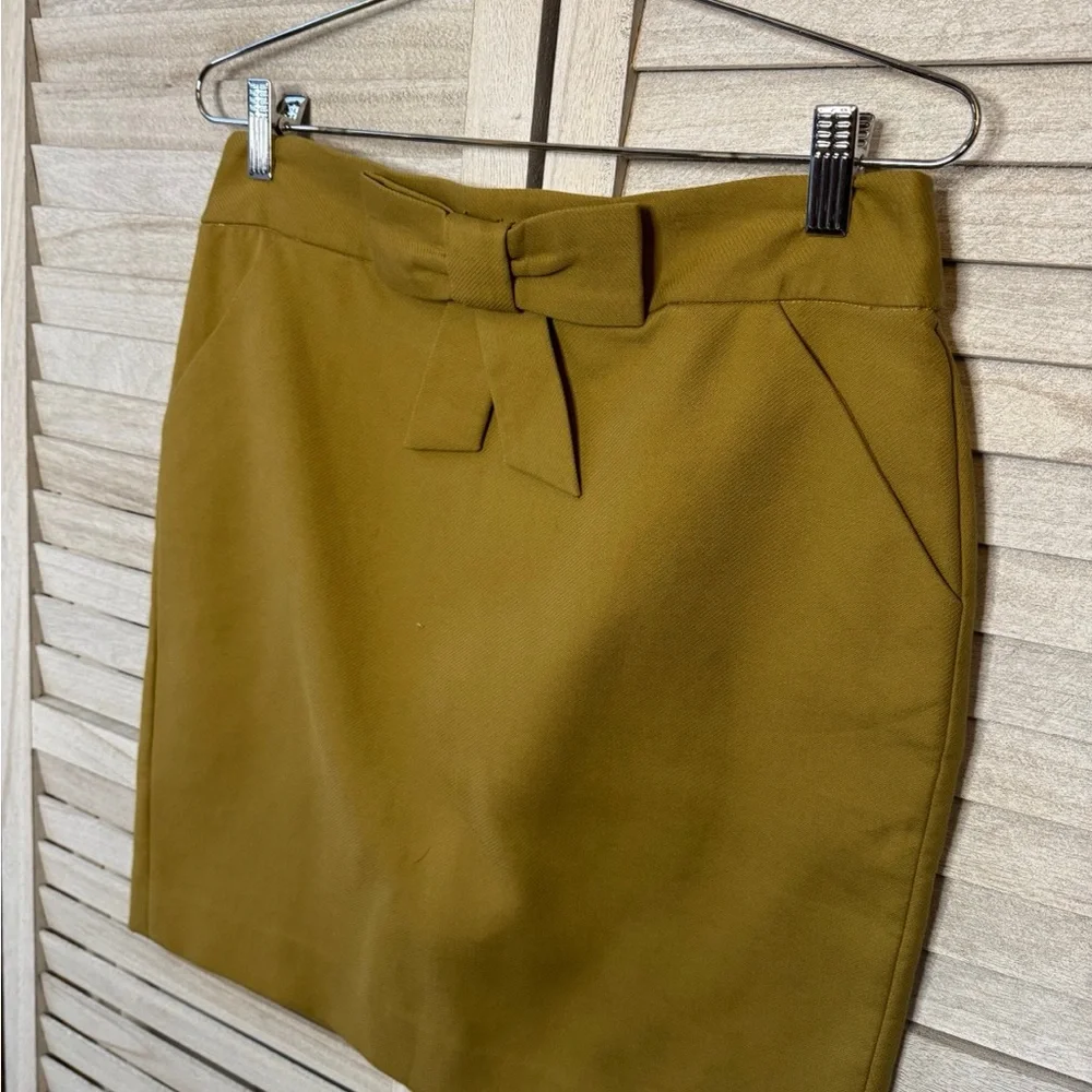 J Crew Olive Green Midi Skirt Size 6 NWT Bow Detail Preppy Preppy Business Chic